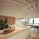Villa F *